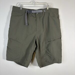 North Face Mens Sz XXL Green Belted Cargo Shorts Performance Flex Hiking Fishing